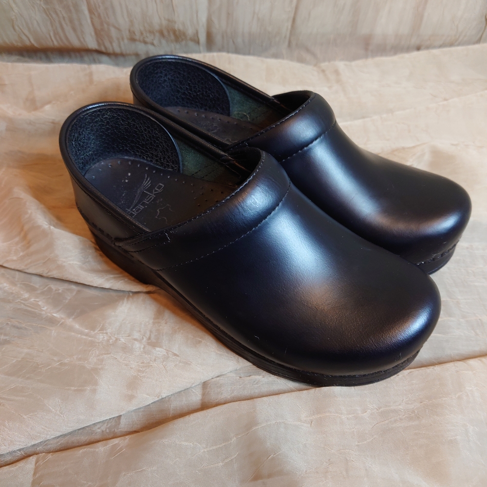 Dansko Women's Black Clogs